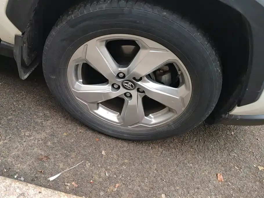 Toyota RAV4 2021 из CN, фото 8