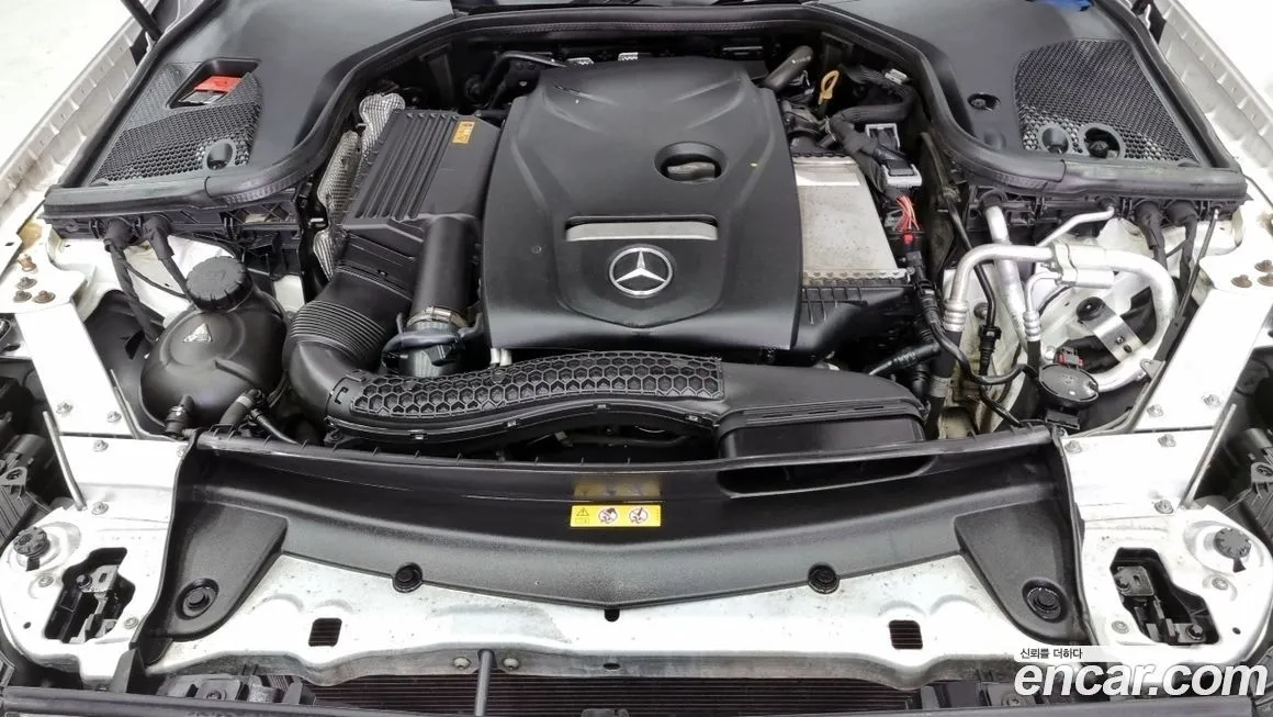 Mercedes-Benz E-Class 2021 из KR, фото 9