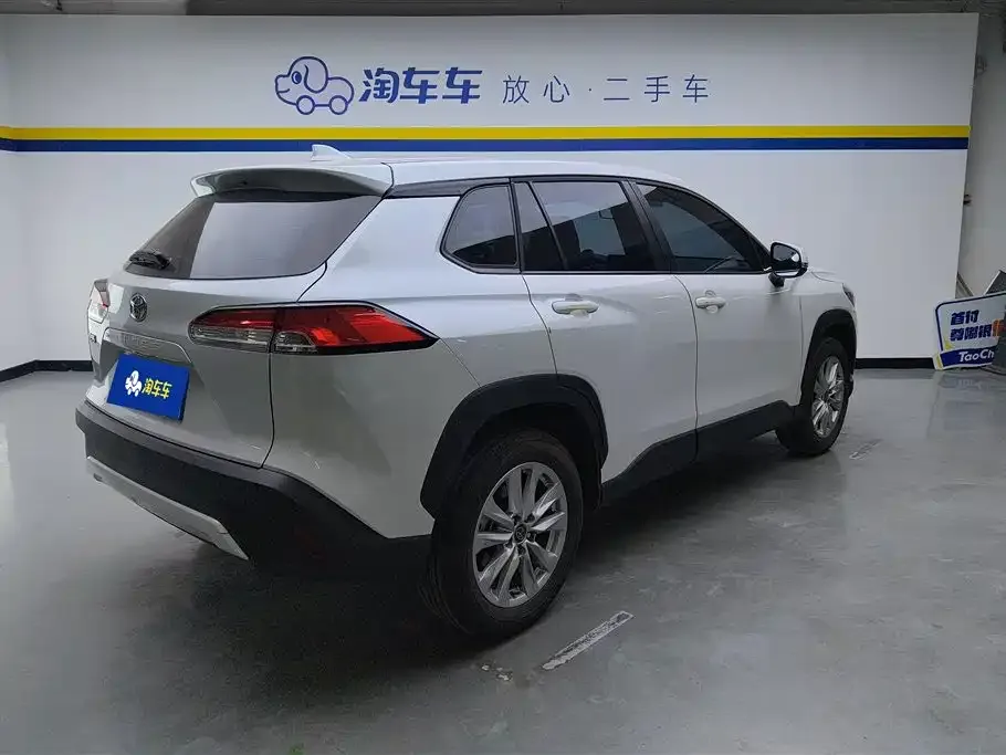 Toyota Corolla Cross 2024 из CN, фото 6