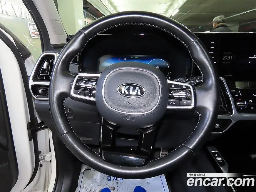 Kia Sorento — фото 7