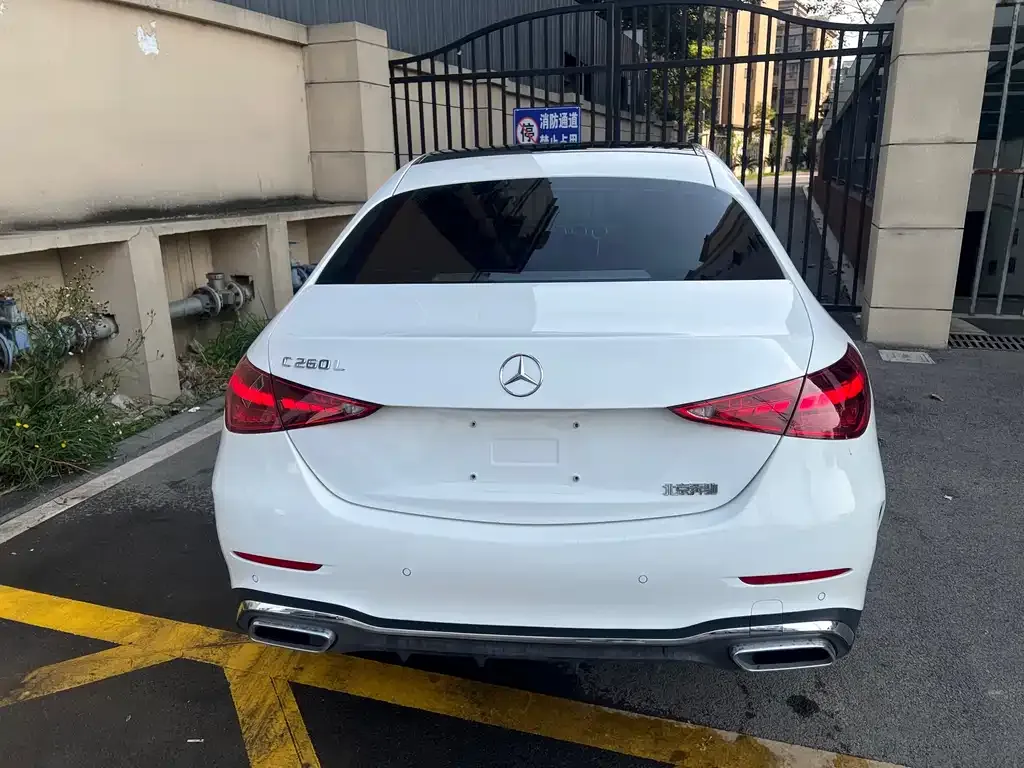 Mercedes-Benz C-Class 2023 из CN, фото 2