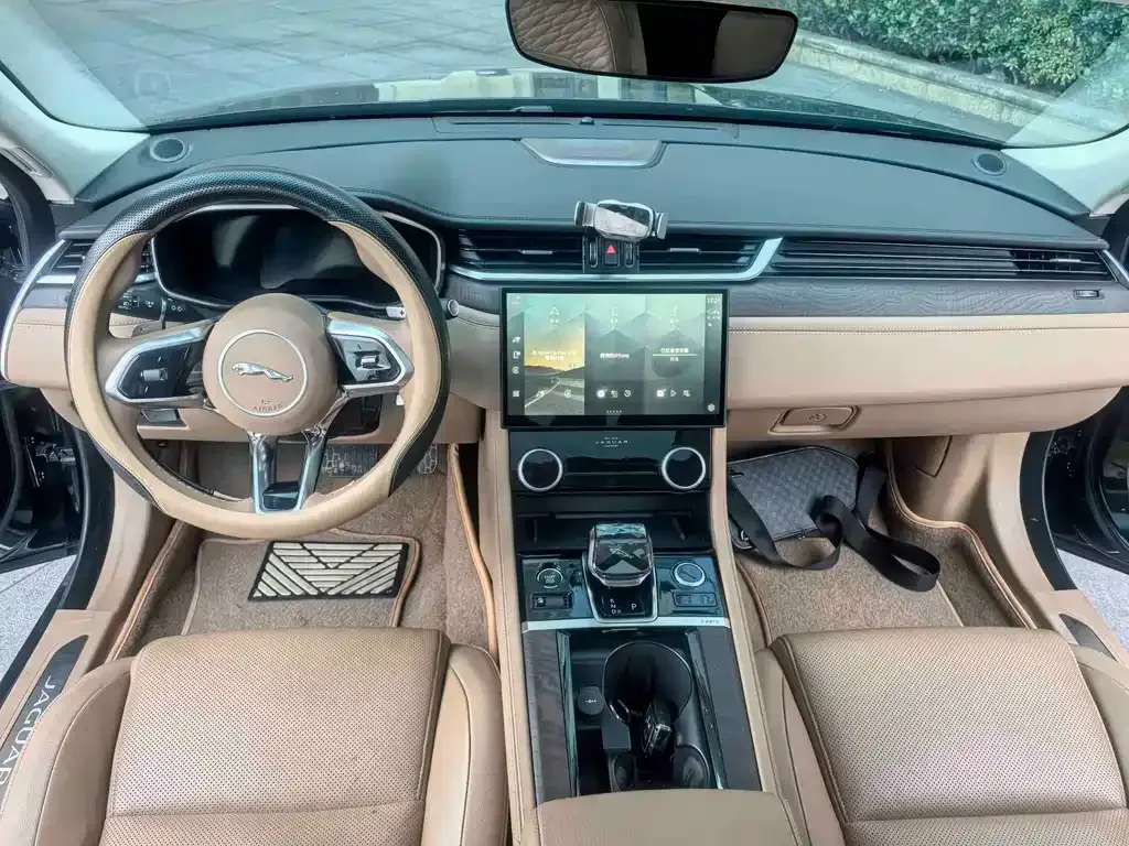 Jaguar XFL 2024 из CN, фото 9