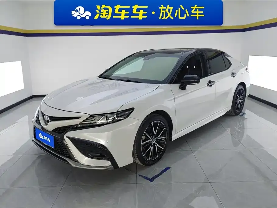 Toyota Camry 2022 из CN, фото 1