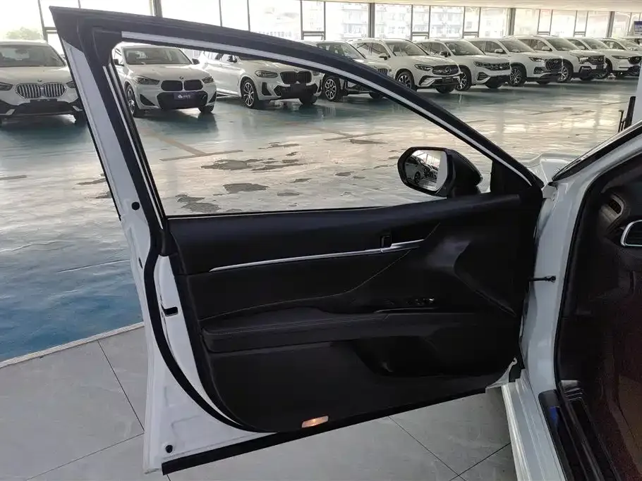 Toyota Camry 2022 из CN, фото 10