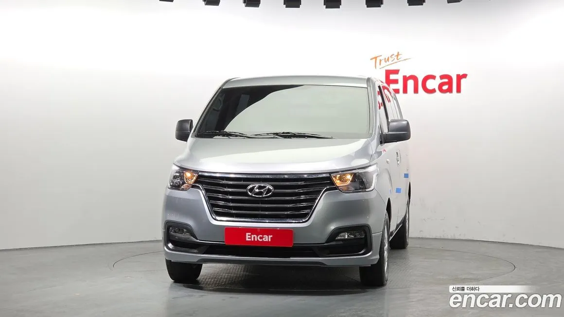Hyundai Starex 2021 из KR, фото 2