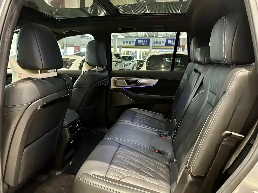 GAC Motor Trumpchi GS8 — фото 4