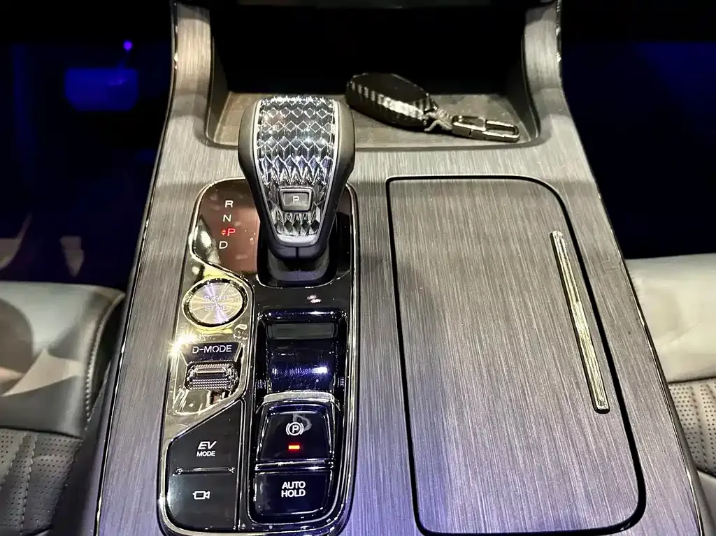 GAC Motor Trumpchi GS8 — фото 7