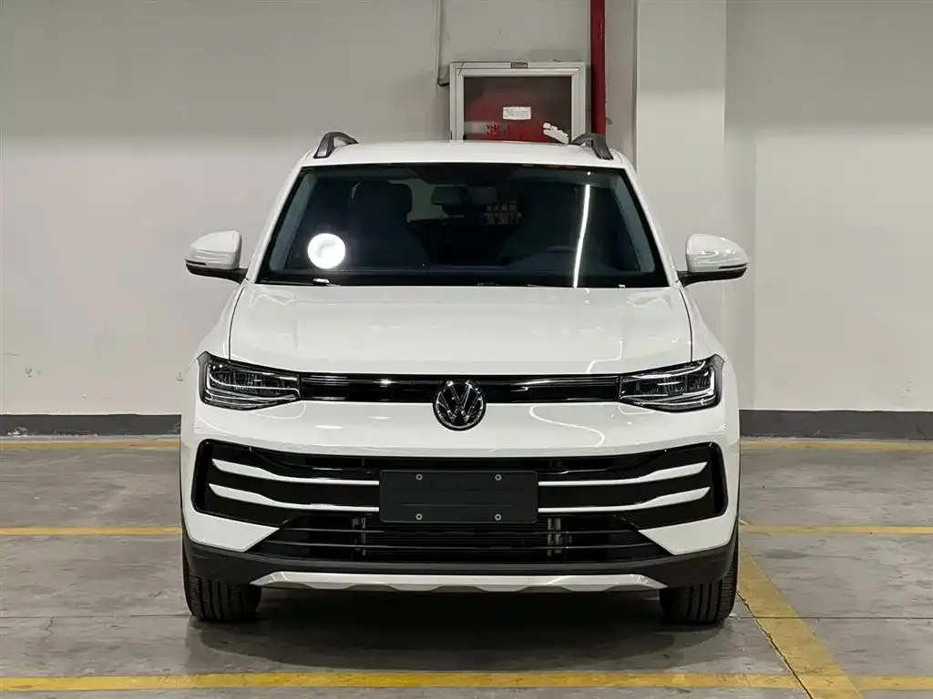 Volkswagen Tharu — фото 4