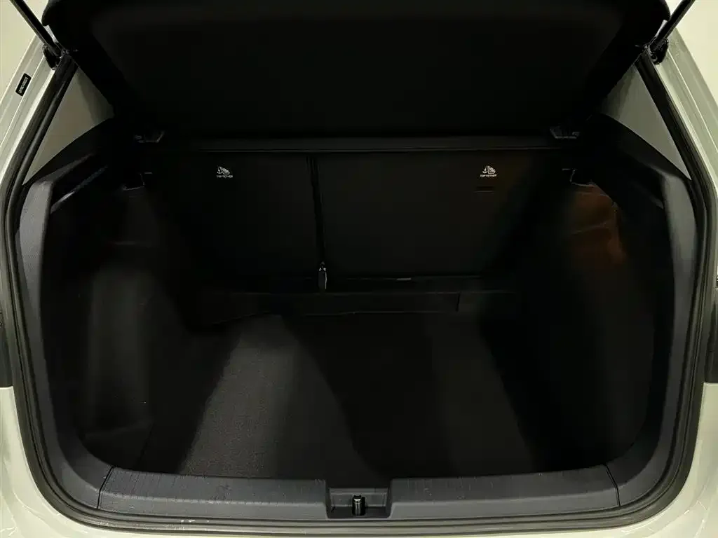 Volkswagen Tharu — фото 3