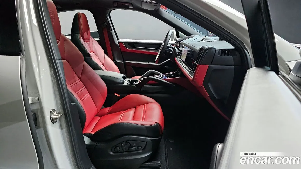 Porsche Cayenne 2025 из KR, фото 8