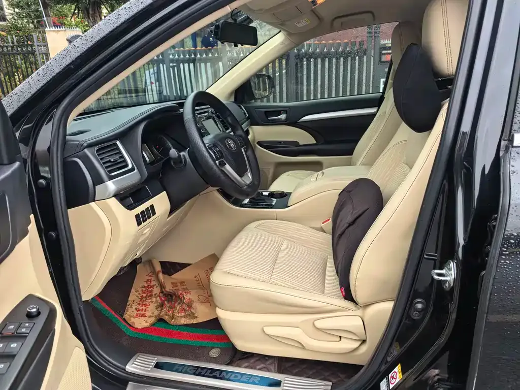 Toyota Highlander 2021 из CN, фото 3