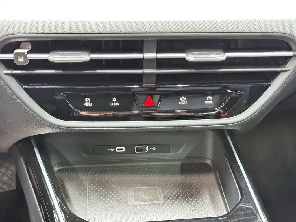 Volkswagen Lamando 2023 из CN, фото 2