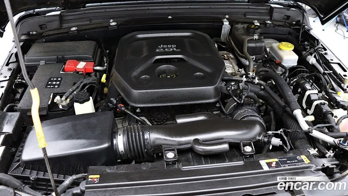 Jeep Wrangler 2021 из KR, фото 8