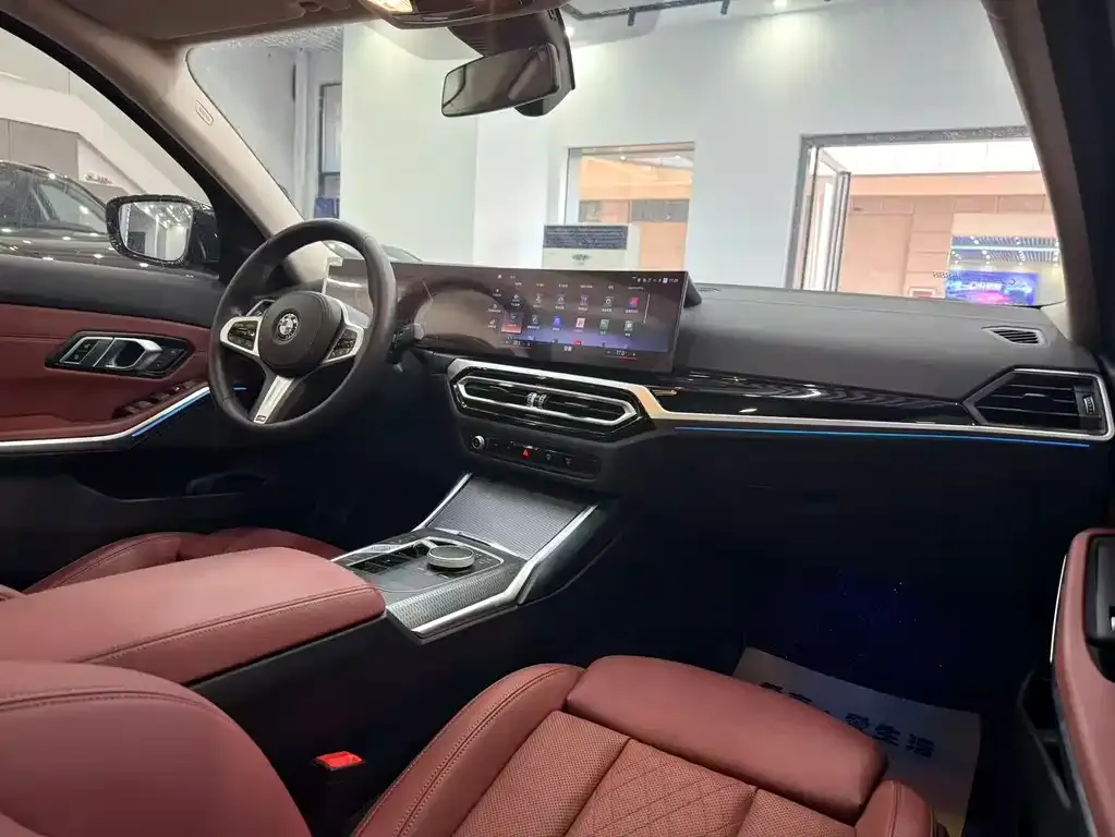BMW 3 Series 2023 из CN, фото 9
