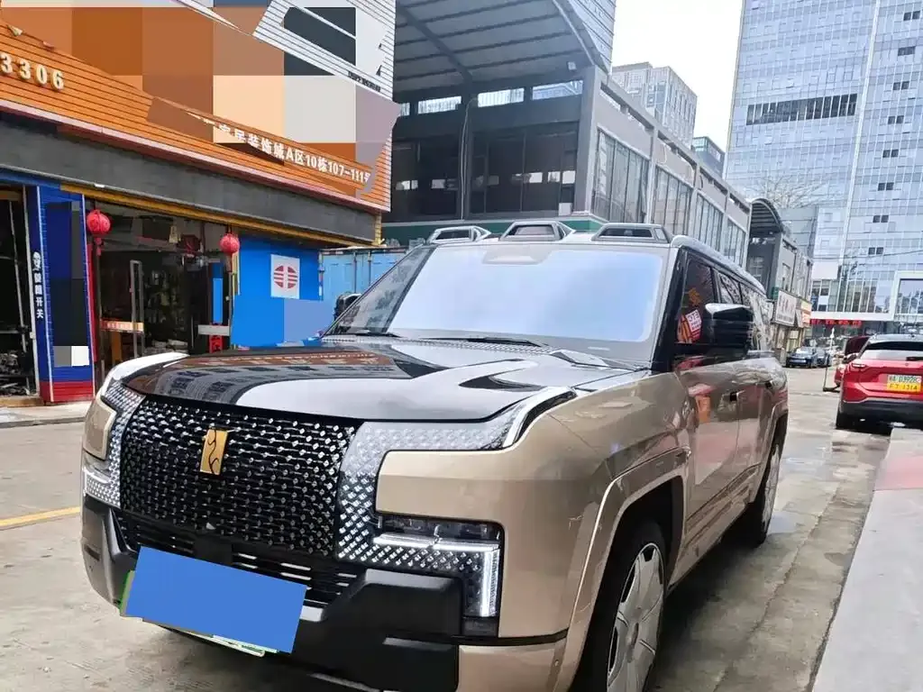 Yangwang U8 L 2025 из CN, фото 1
