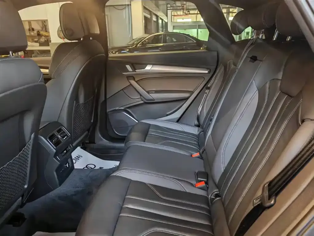 Audi Q5L 2024 из CN, фото 10