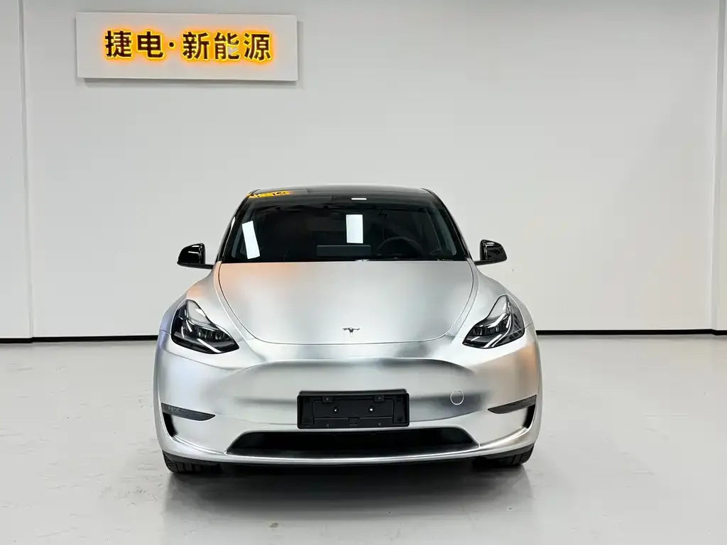 Tesla Model Y — фото 5
