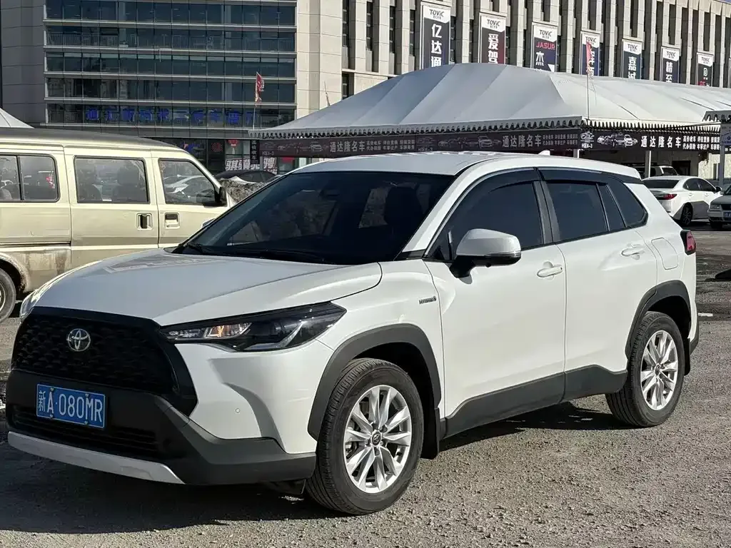 Toyota Corolla Cross 2024 из CN, фото 3