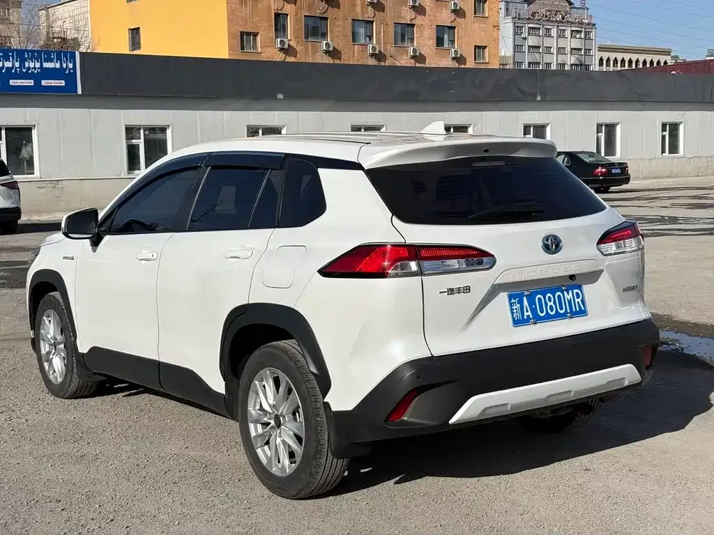 Toyota Corolla Cross 2024 из CN, фото 5
