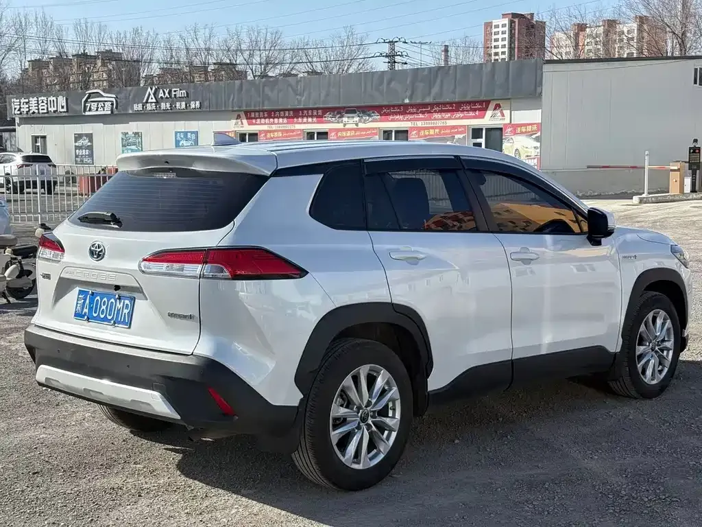 Toyota Corolla Cross 2024 из CN, фото 9