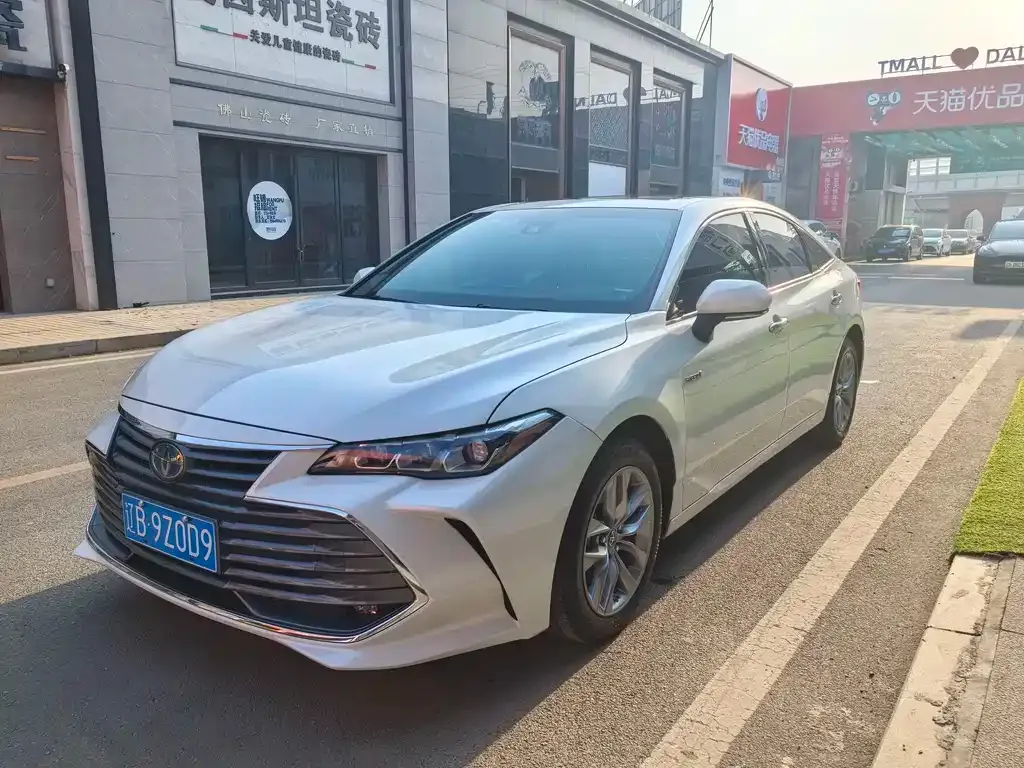 Toyota Avalon 2021 из CN, фото 1