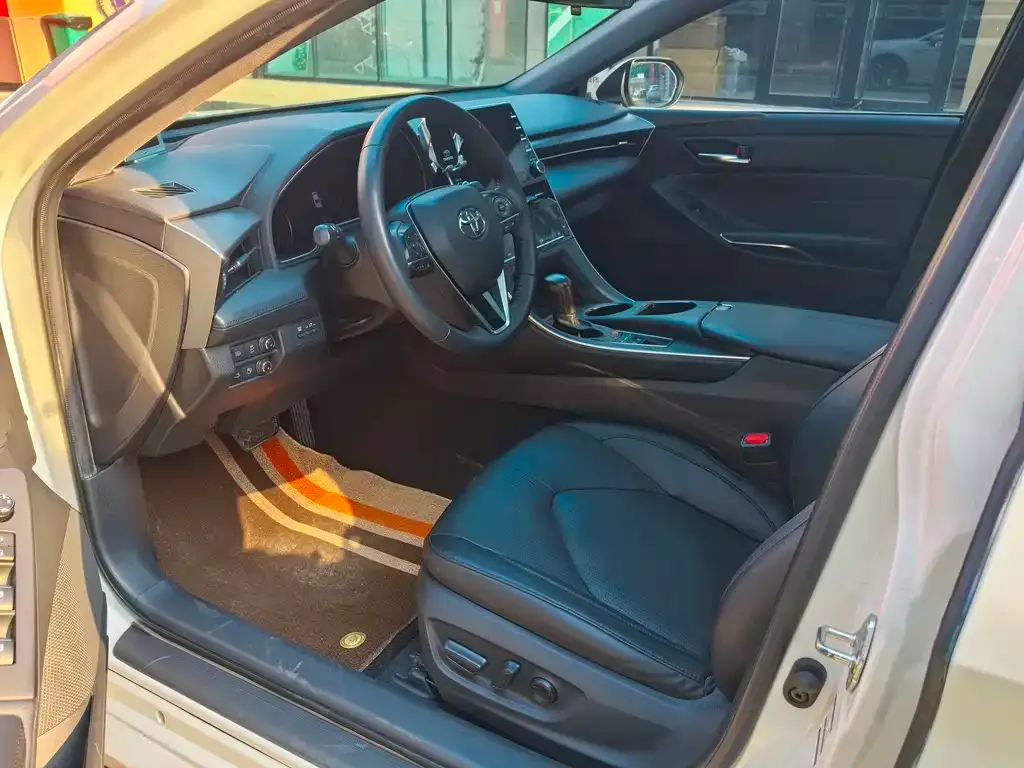 Toyota Avalon 2021 из CN, фото 2