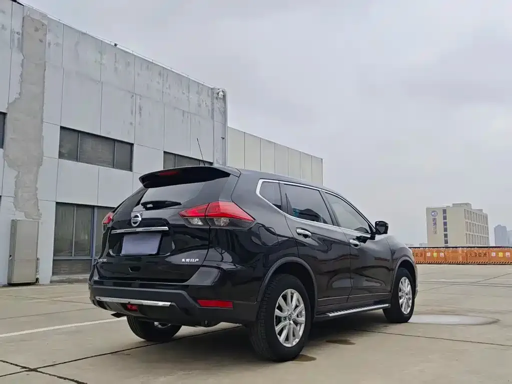 Nissan X-Trail 2021 из CN, фото 2