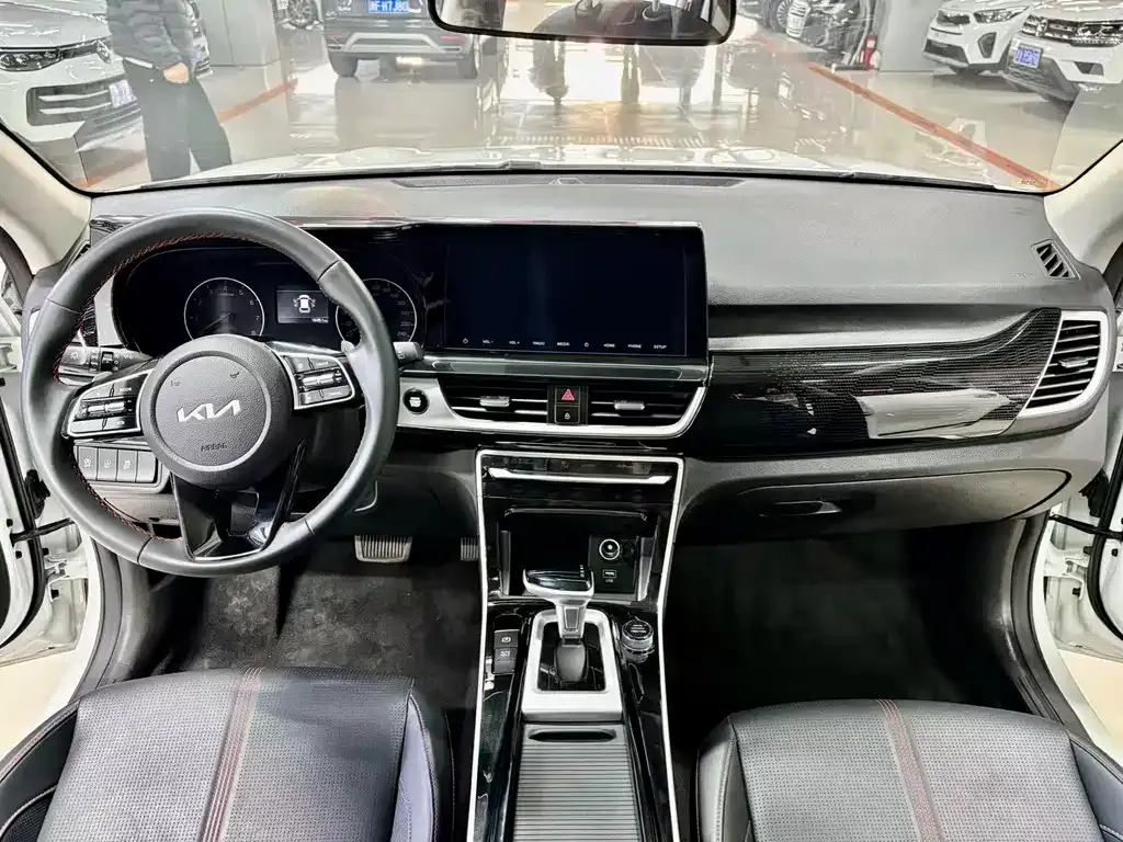 Kia KX3 2022 из CN, фото 10