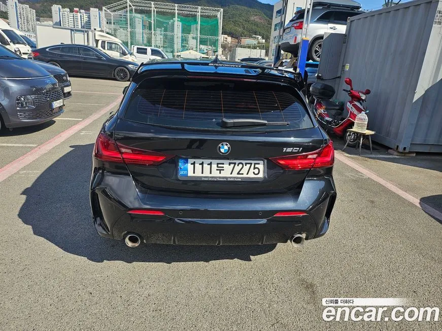 BMW 1-Series 2022 из KR, фото 10