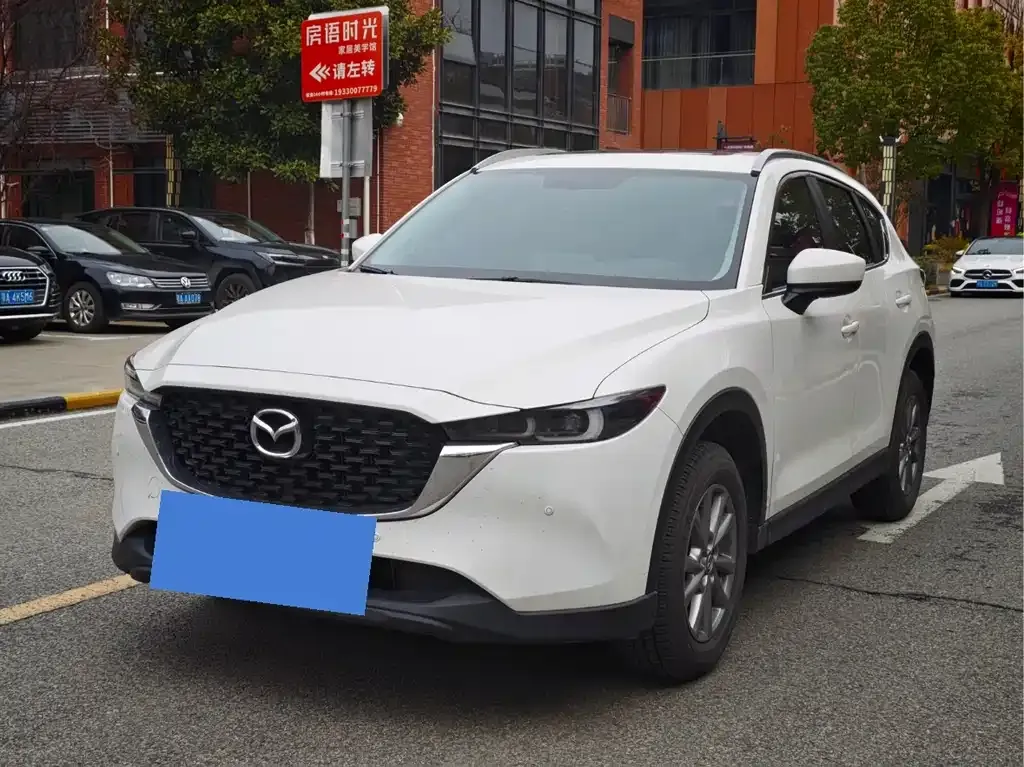 Mazda CX-5 2023 из CN, фото 1