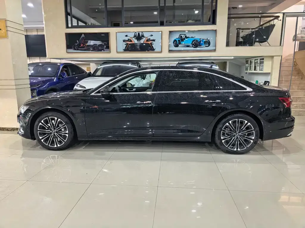 Audi A6L 2024 из CN, фото 4