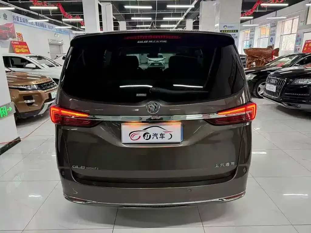 Buick GL8 2021 из CN, фото 8