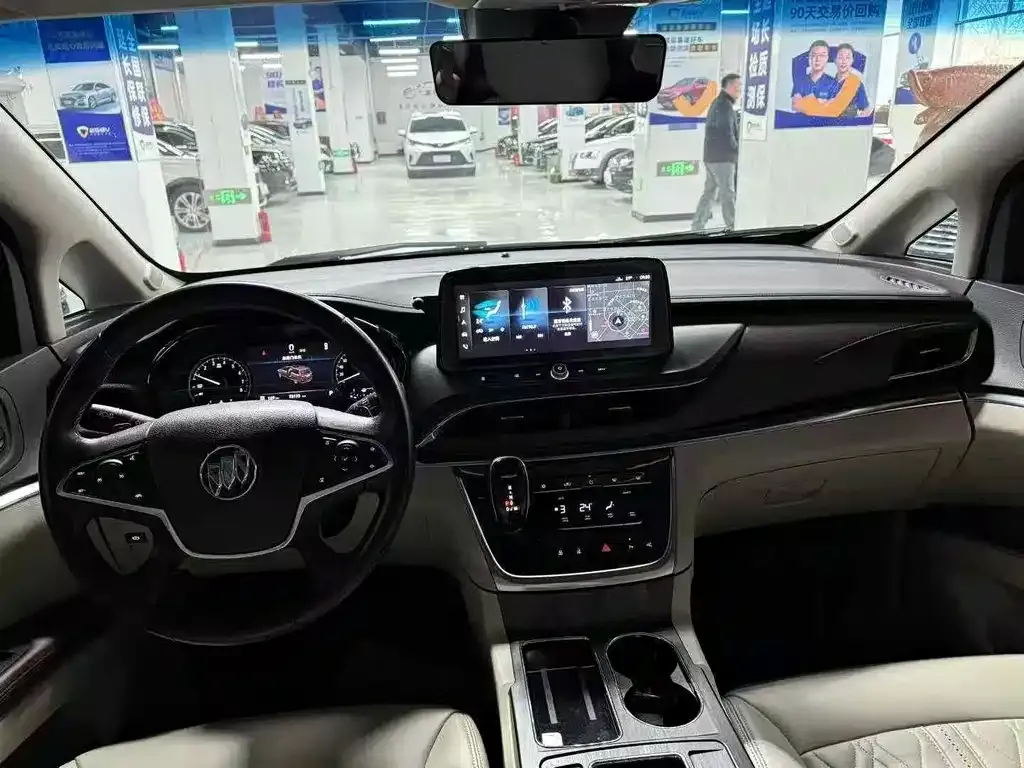 Buick GL8 2021 из CN, фото 4