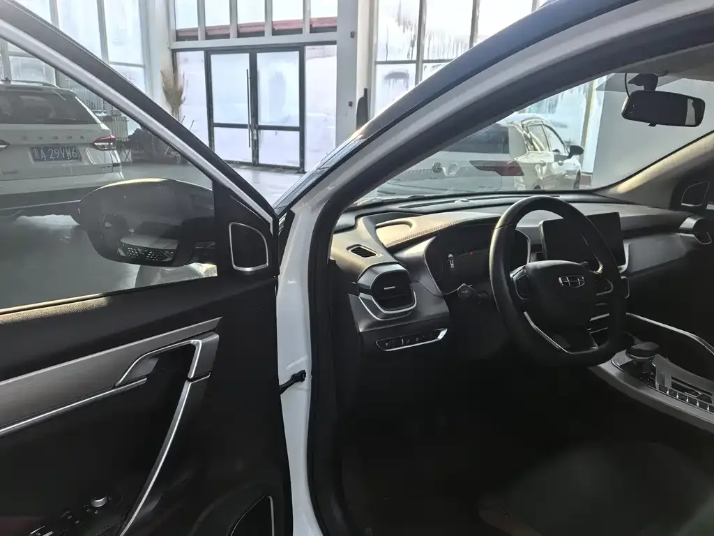 Geely Binyue 2021 из CN, фото 9
