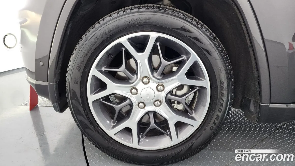 Jeep Cherokee 2021 из KR, фото 2