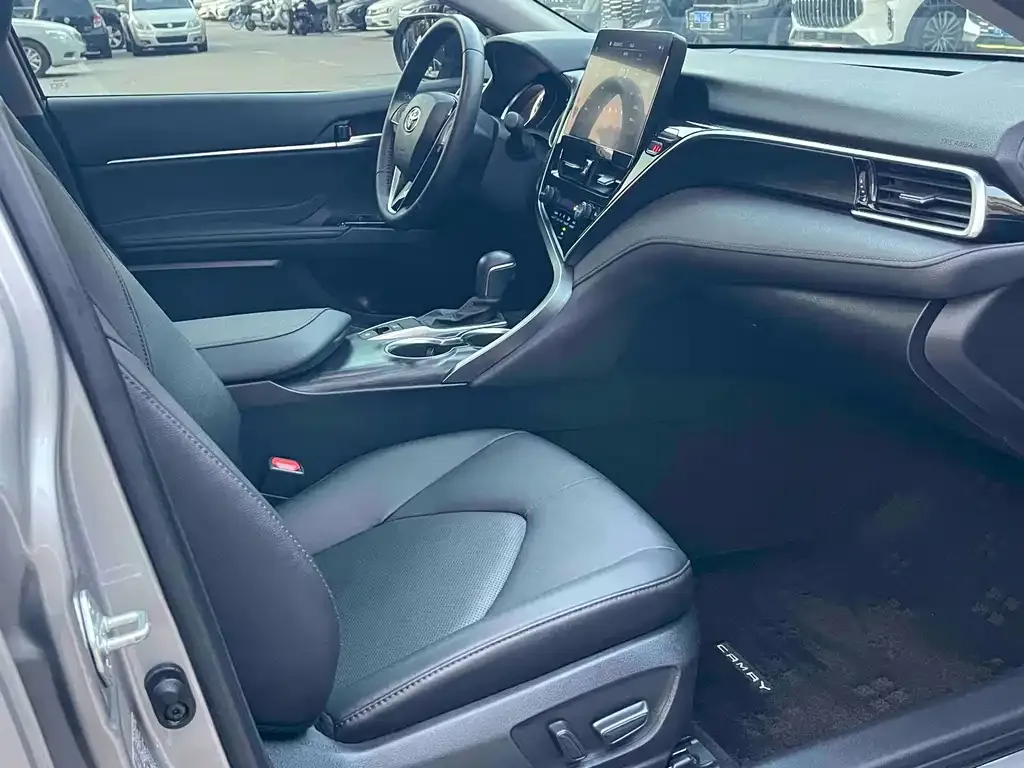 Toyota Camry 2022 из CN, фото 8