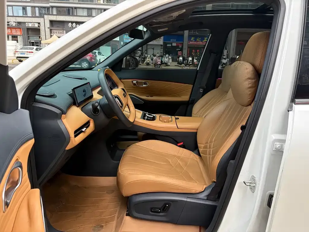 Geely Galaxy Xingjian 7 2025 из CN, фото 3