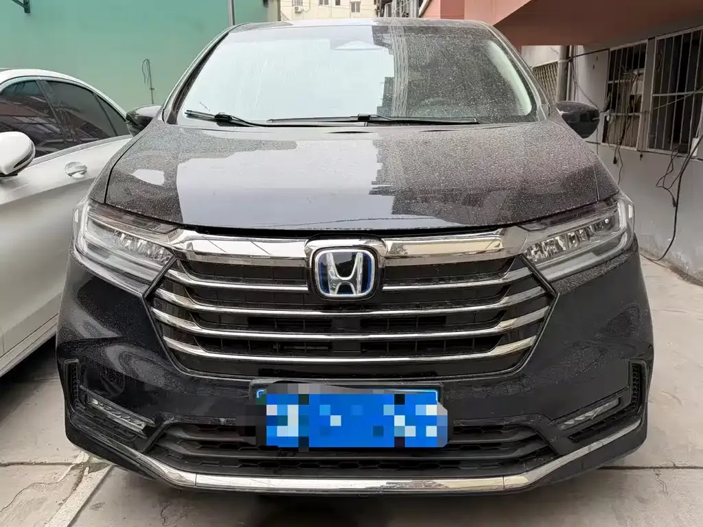 Honda Odyssey — фото 1