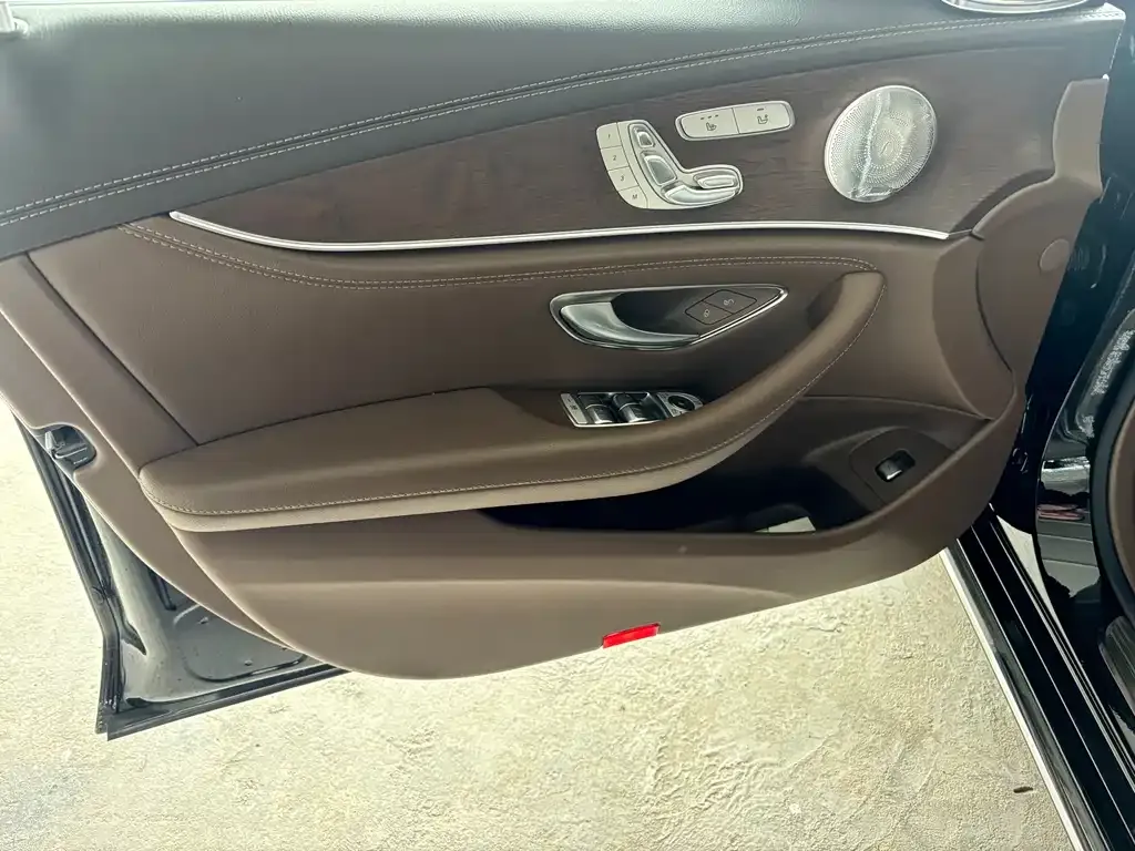 Mercedes-Benz E-Class 2023 из CN, фото 5