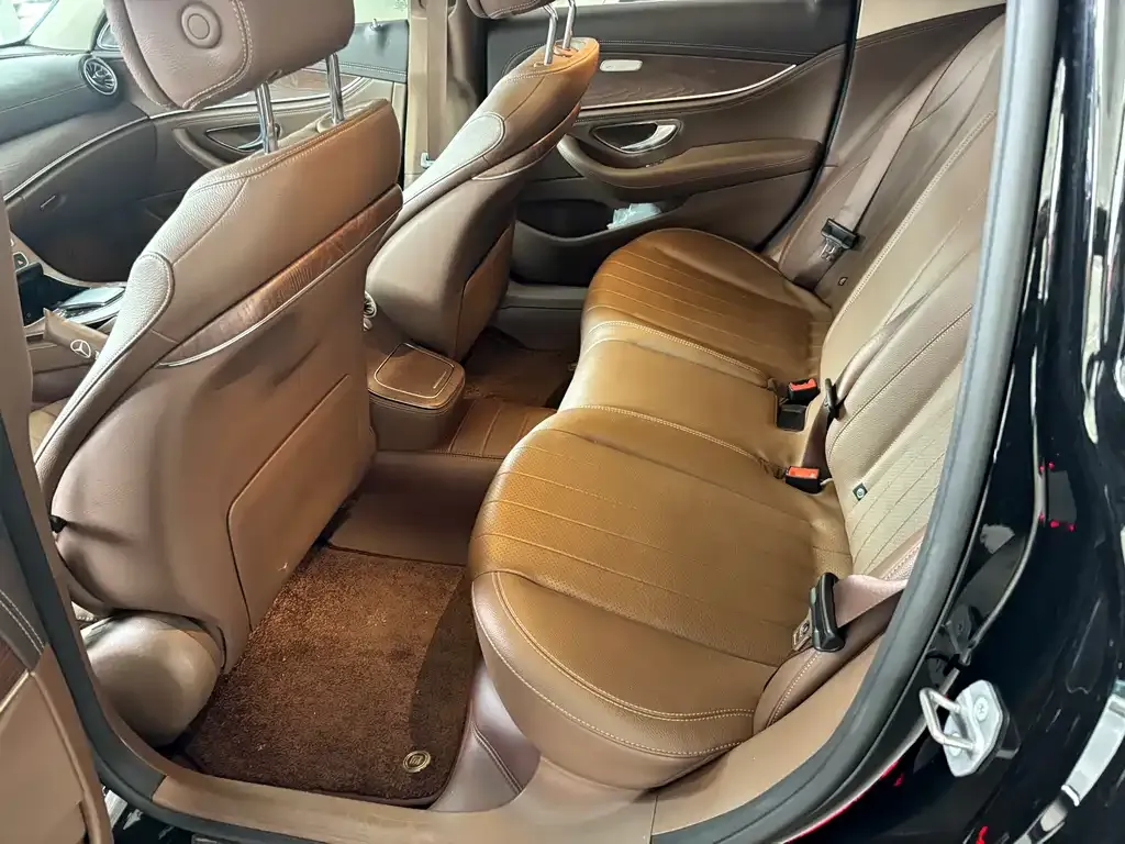 Mercedes-Benz E-Class 2023 из CN, фото 8