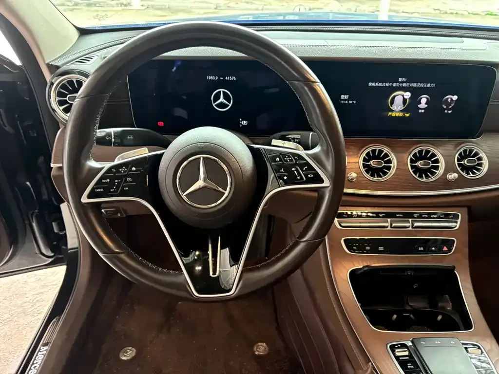 Mercedes-Benz E-Class 2023 из CN, фото 6
