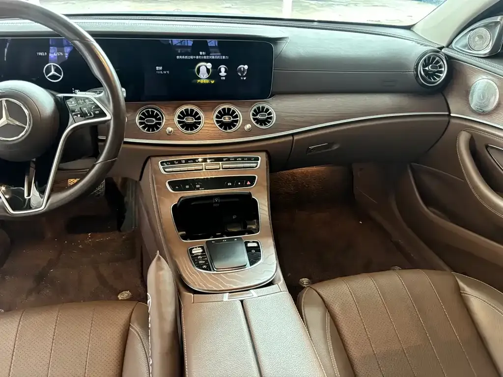 Mercedes-Benz E-Class 2023 из CN, фото 10