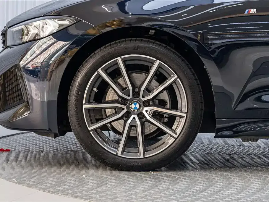BMW 3 Series 2024 из CN, фото 10