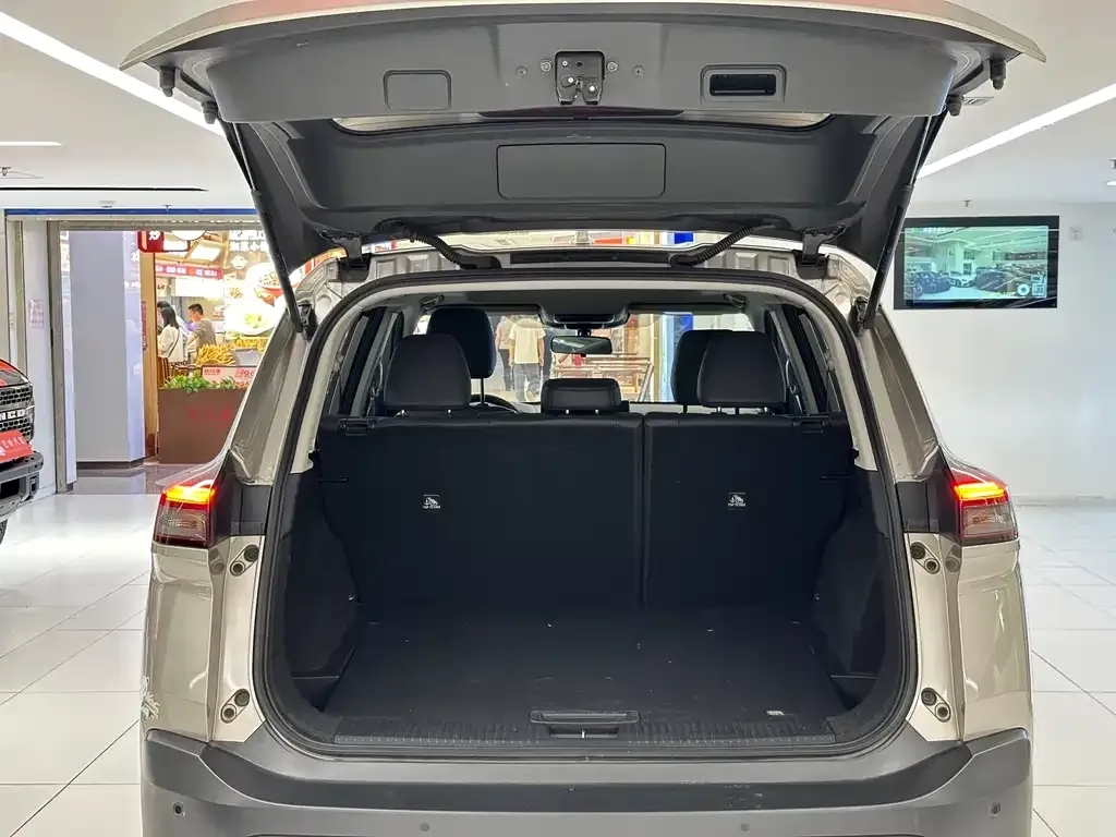 Nissan X-Trail 2022 из CN, фото 3