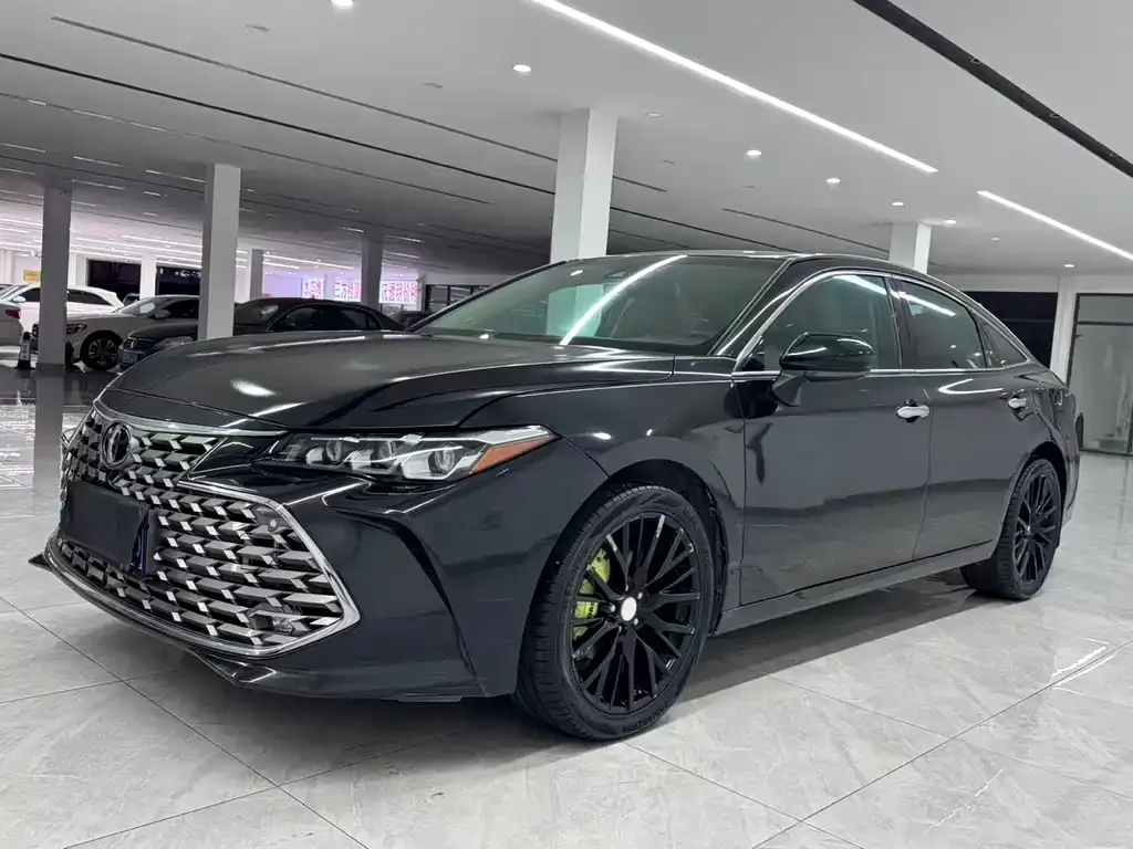 Toyota Avalon 2022 из CN, фото 1