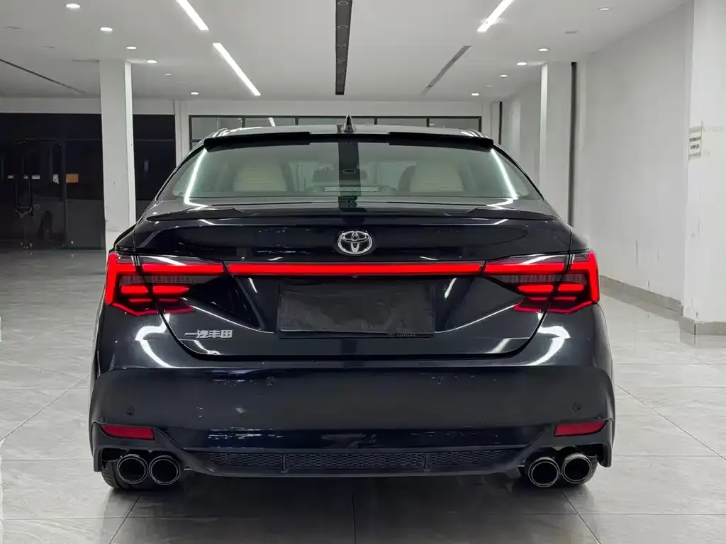 Toyota Avalon 2022 из CN, фото 2