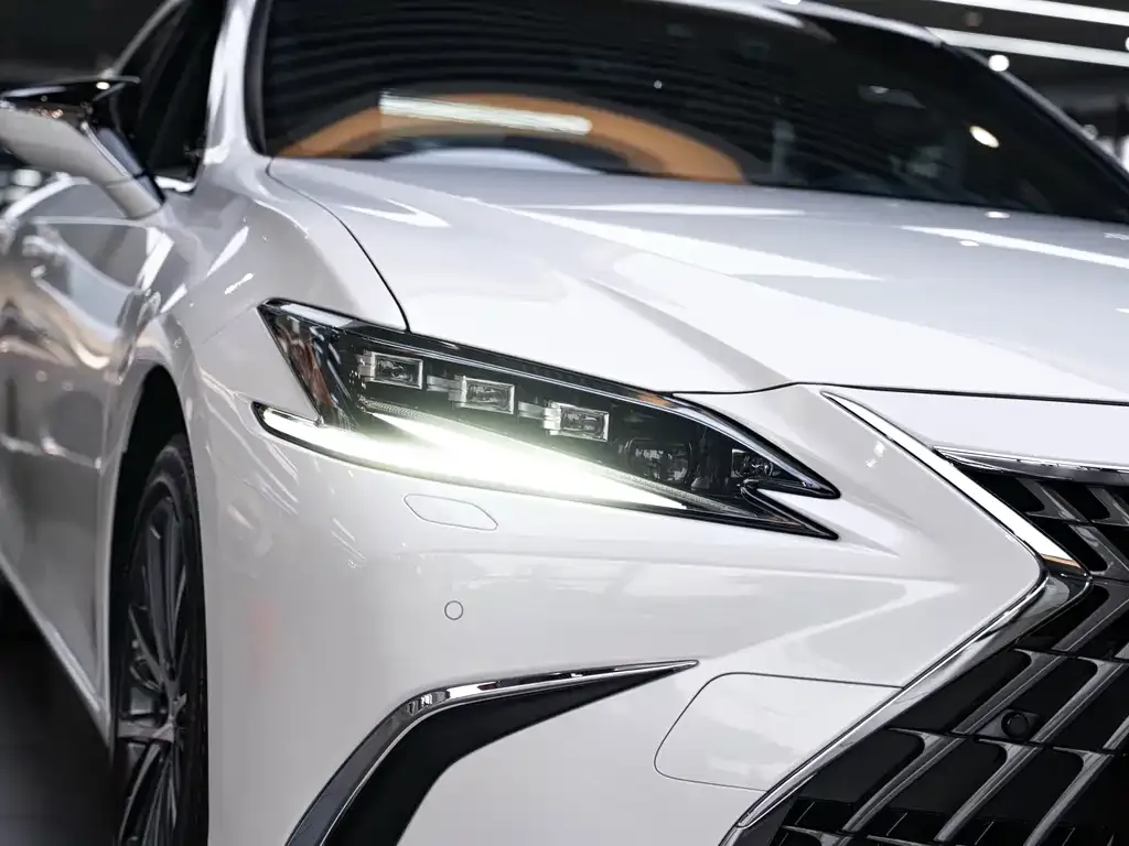Lexus ES 2023 из CN, фото 6