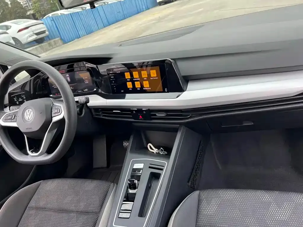 Volkswagen Golf 2021 из CN, фото 8