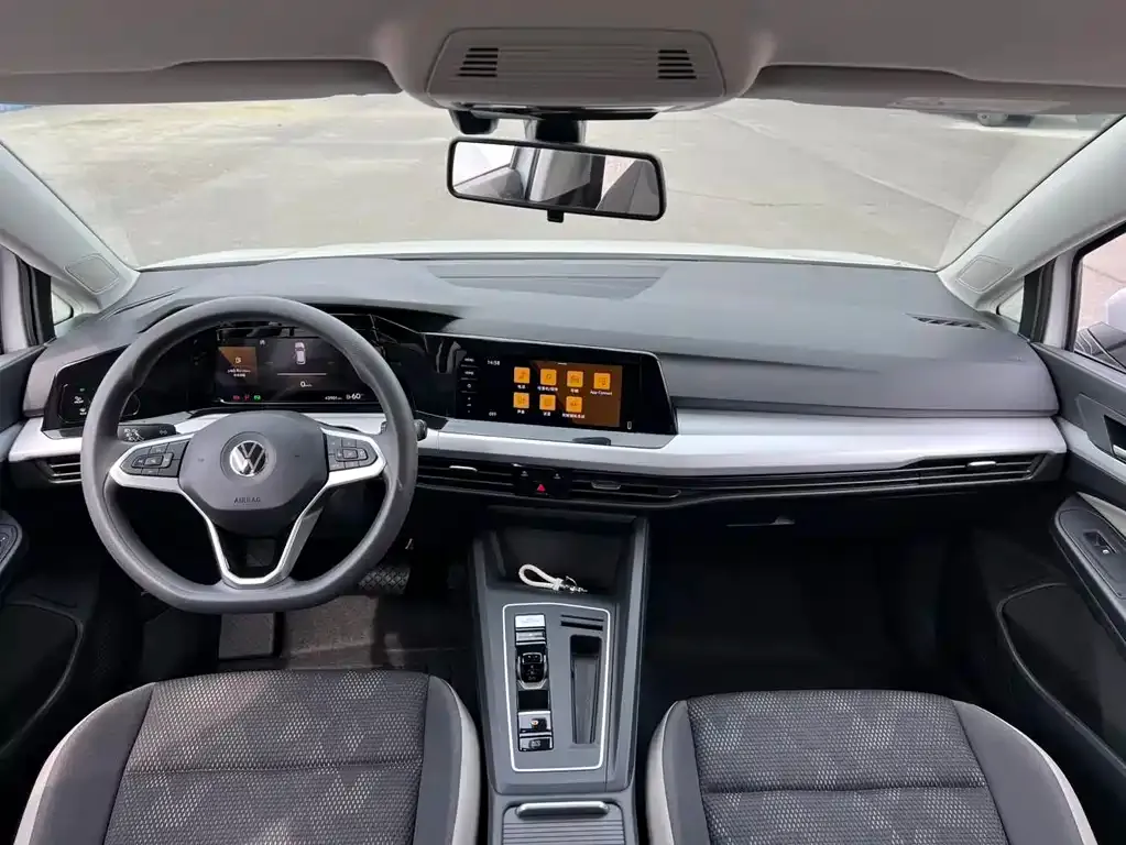 Volkswagen Golf 2021 из CN, фото 3