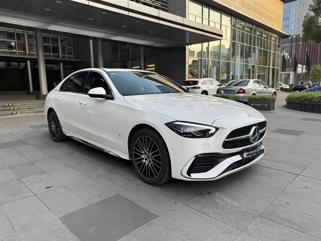 Mercedes-Benz C-Class — фото 10